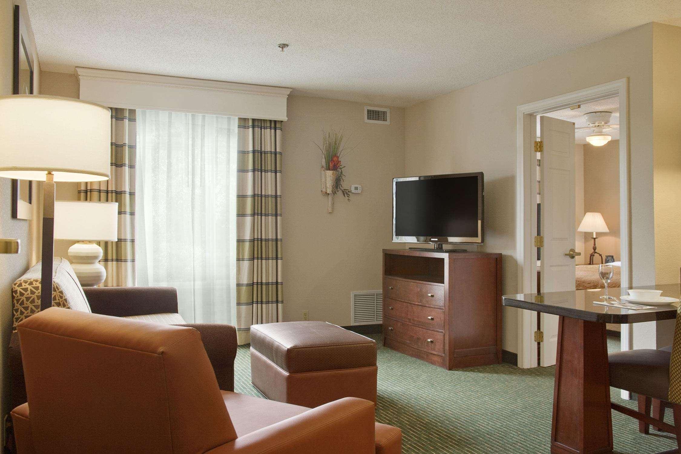 Homewood Suites By Hilton Hartford-Farmington Exterior photo